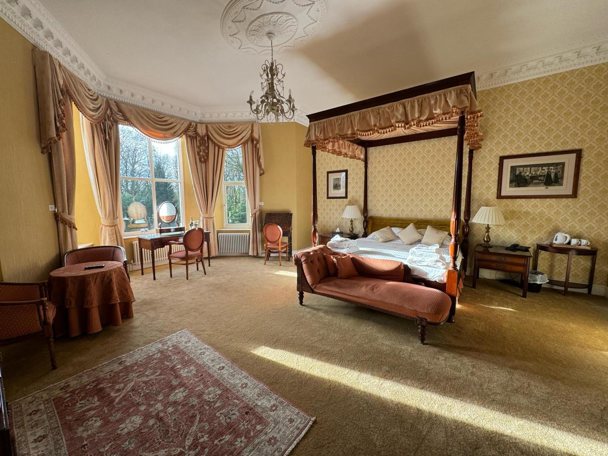 Tre-Ysgawen Hall & Spa Llangefni Exteriör bild