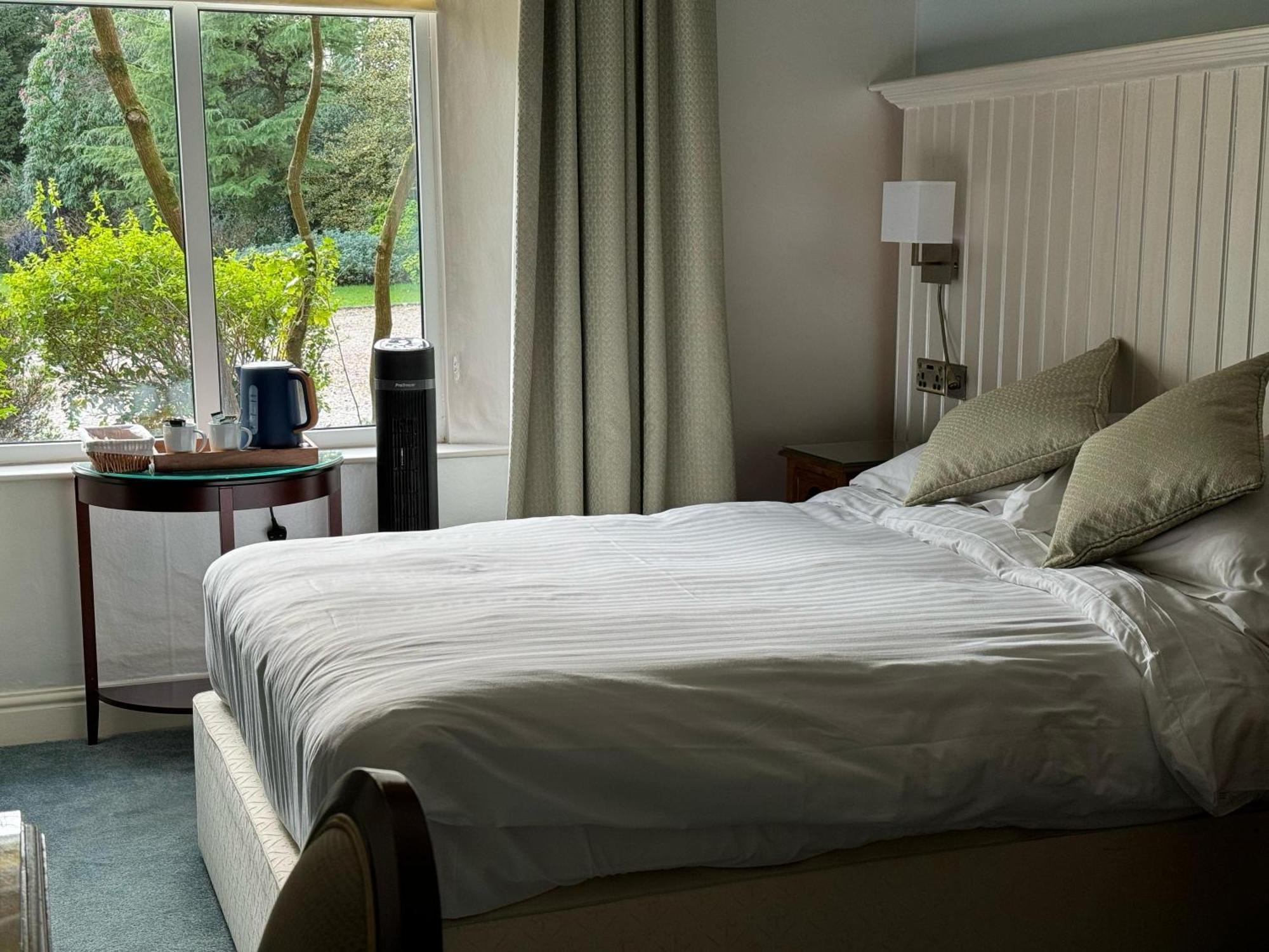 Tre-Ysgawen Hall & Spa Llangefni Exteriör bild